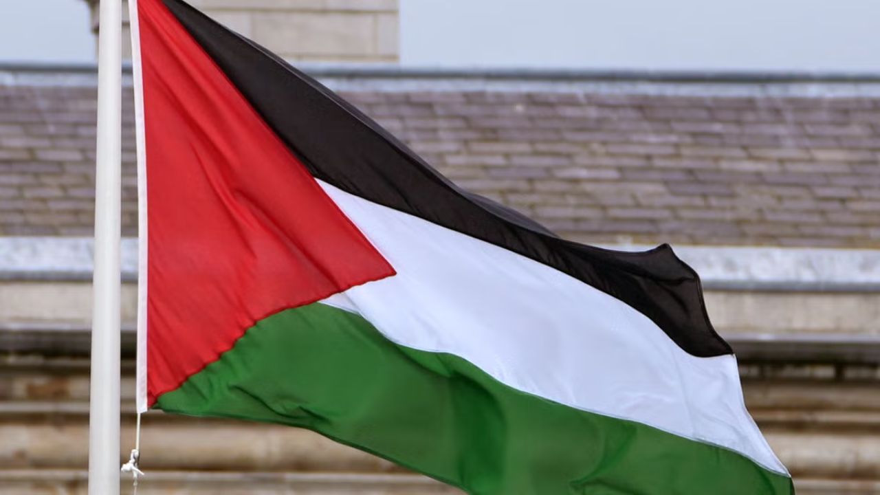 যুক্তরাষ্ট্রের নিষেধাজ্ঞার কবলে ফিলিস্তিনি কর্মকর্তারা